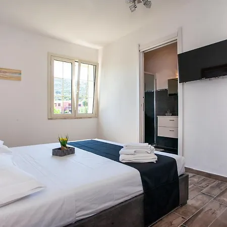Bed & Breakfast Terre Di Gallura 3*